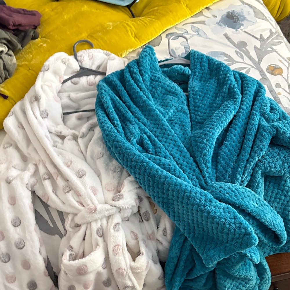Both Cozy Teal and White Women's bath robes. Like new.